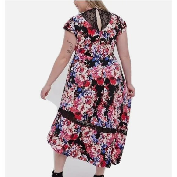 Torrid Floral Lace Fit & Flare Midi Asymentrical Dress Studio Knit Black 4X New - Picture 2 of 10